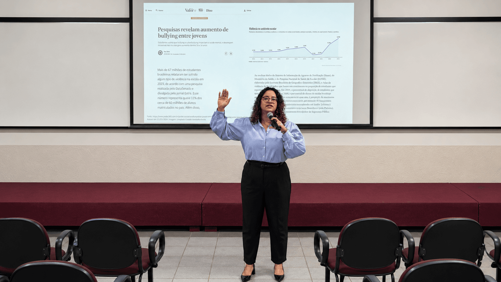 Registro de palestra com Mirian Gomes
